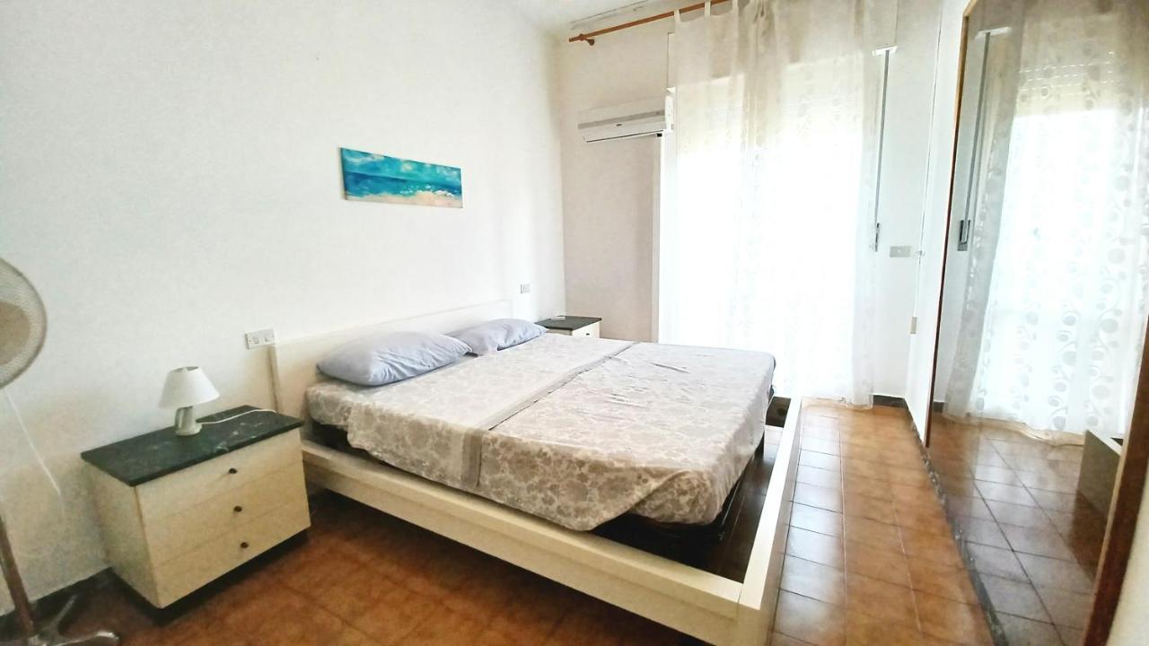Appartamento Mare Di Luni Mare Buitenkant foto